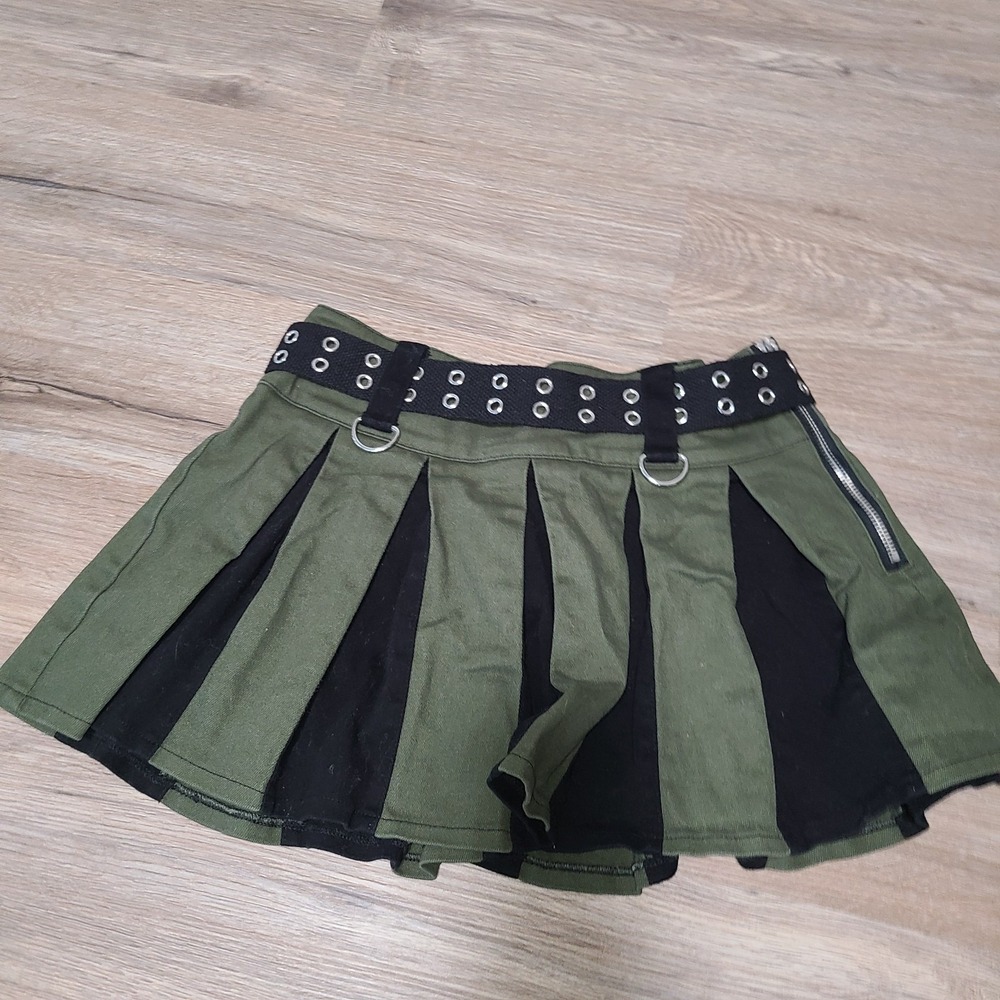 Widow Dolls Kill size XS Gothic Mini Short Pleated lace-Up Skirt A-line Olive - Picture 2 of 4